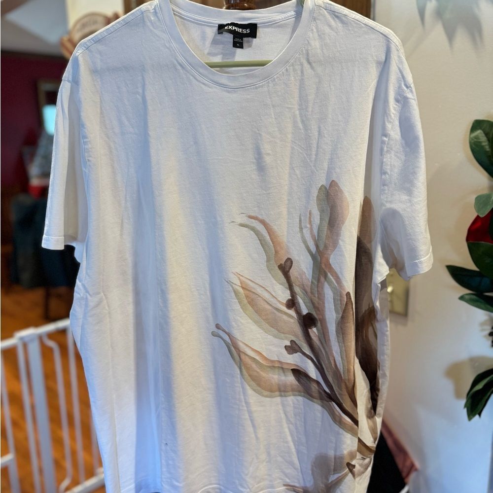 Express White and Brown Graphic Men's Tee